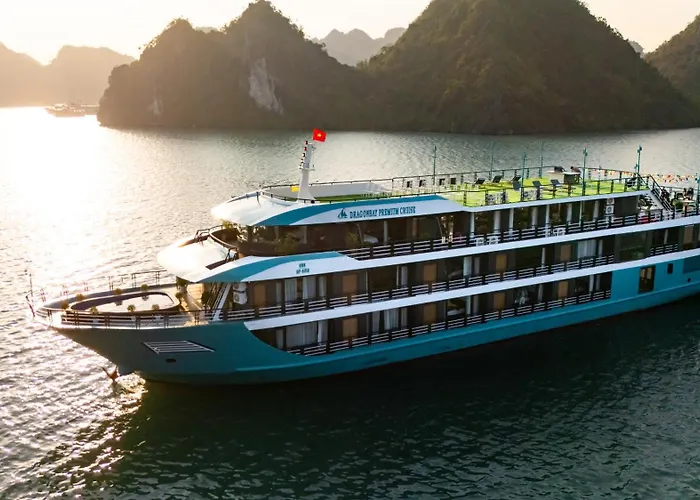 Botel Dragon Premium Cruise